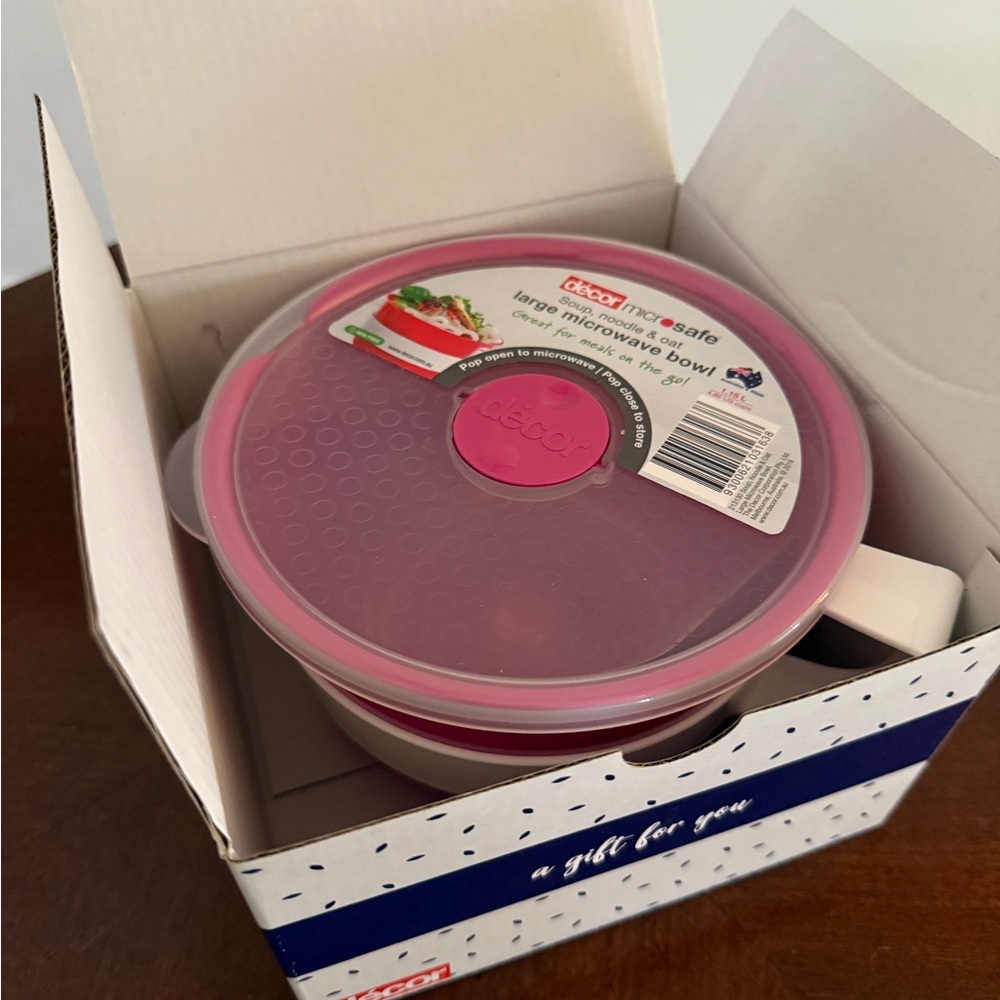 Decor microsafe Microwave Safe Bowl with Lid